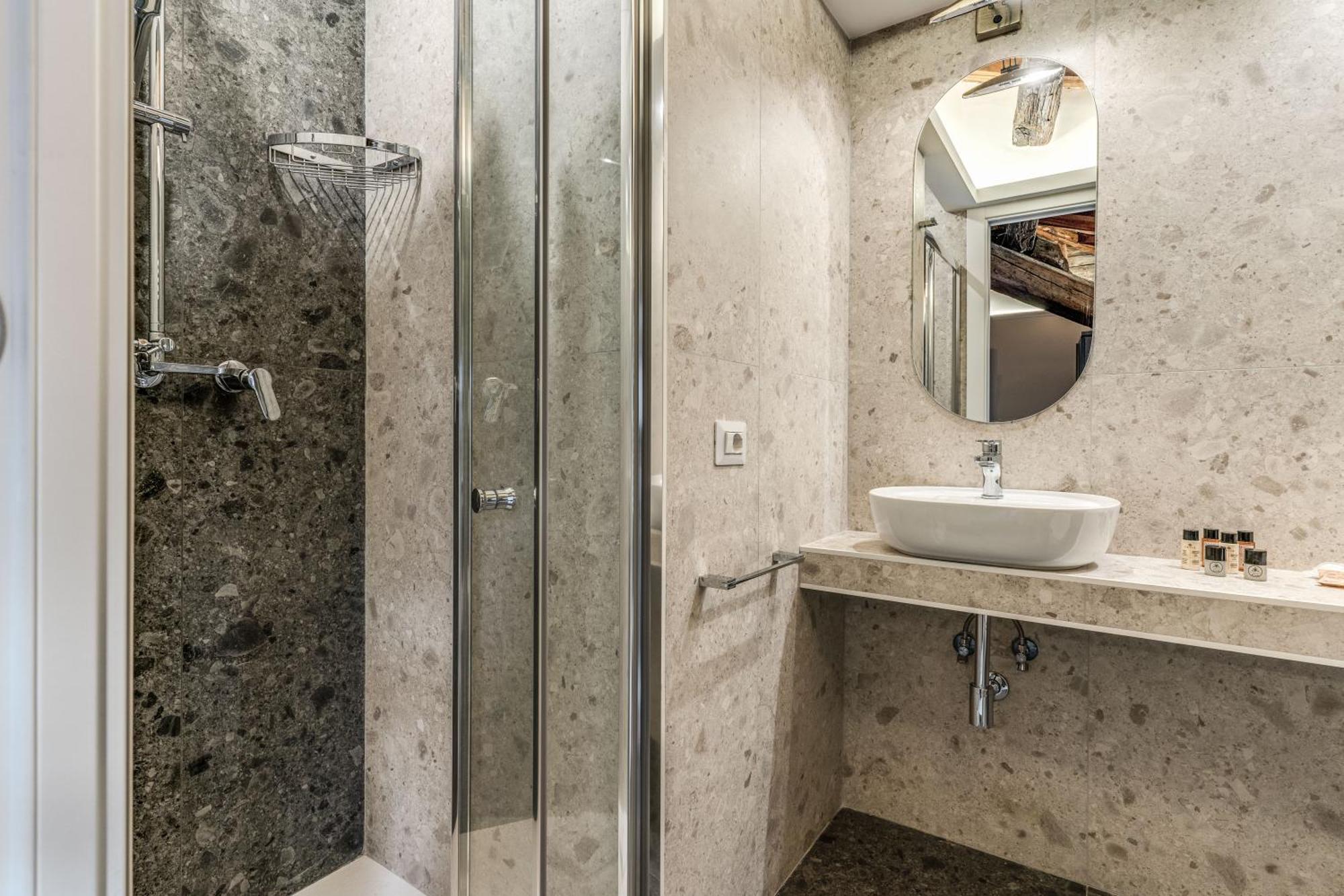 Apartment Palazzo Ottavia - La Maison D'art Collection Rom